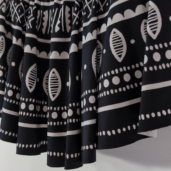 APT. 9 | Black And White Swim Tank Crop Top Size M - Picture 2 of 9